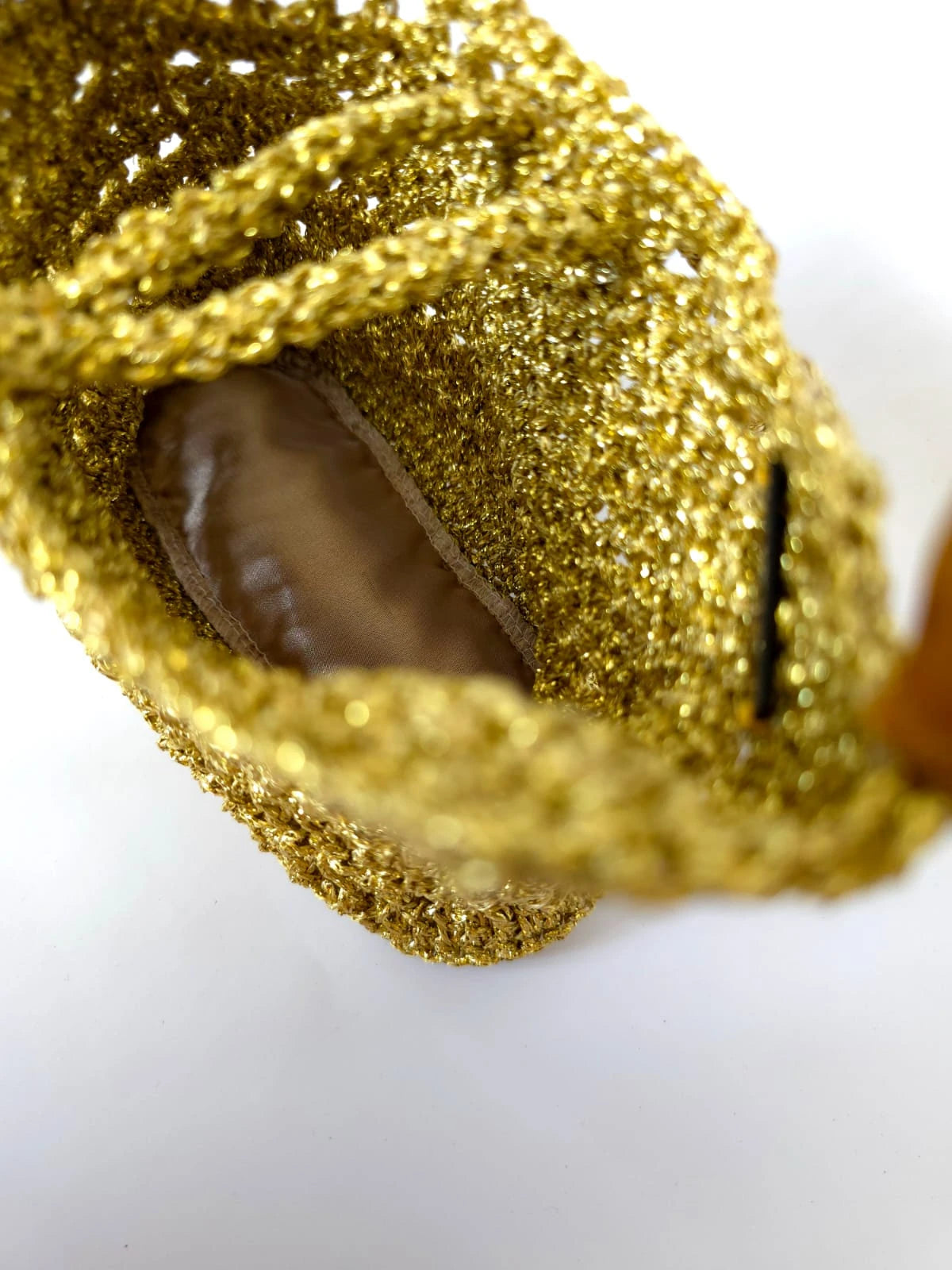 MINI BAG DORADA BASKET