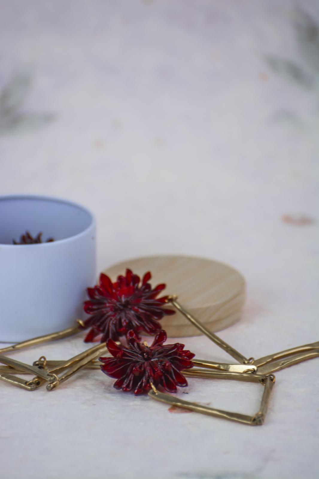 COLLAR DAHLIA DOBLE ROJO