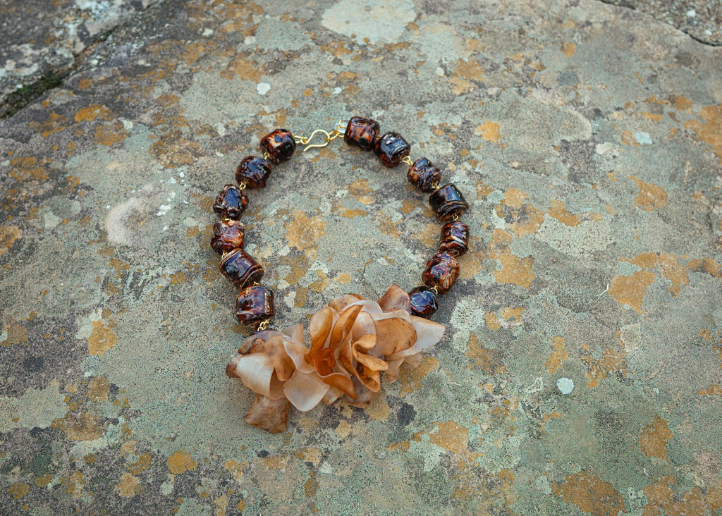 Collar TIERRA