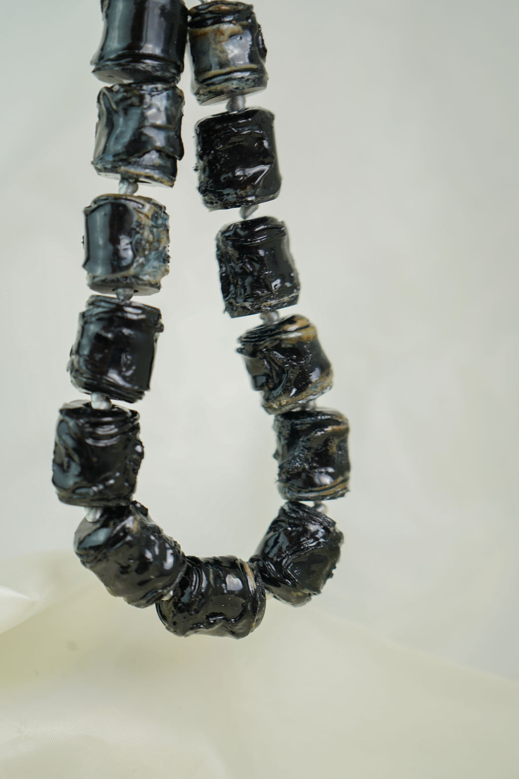 COLLAR ORUGA PERLONES