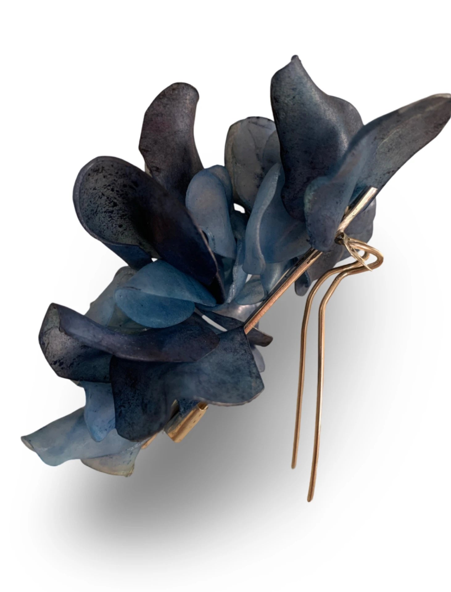 PRENDEDOR PETALOS AZUL