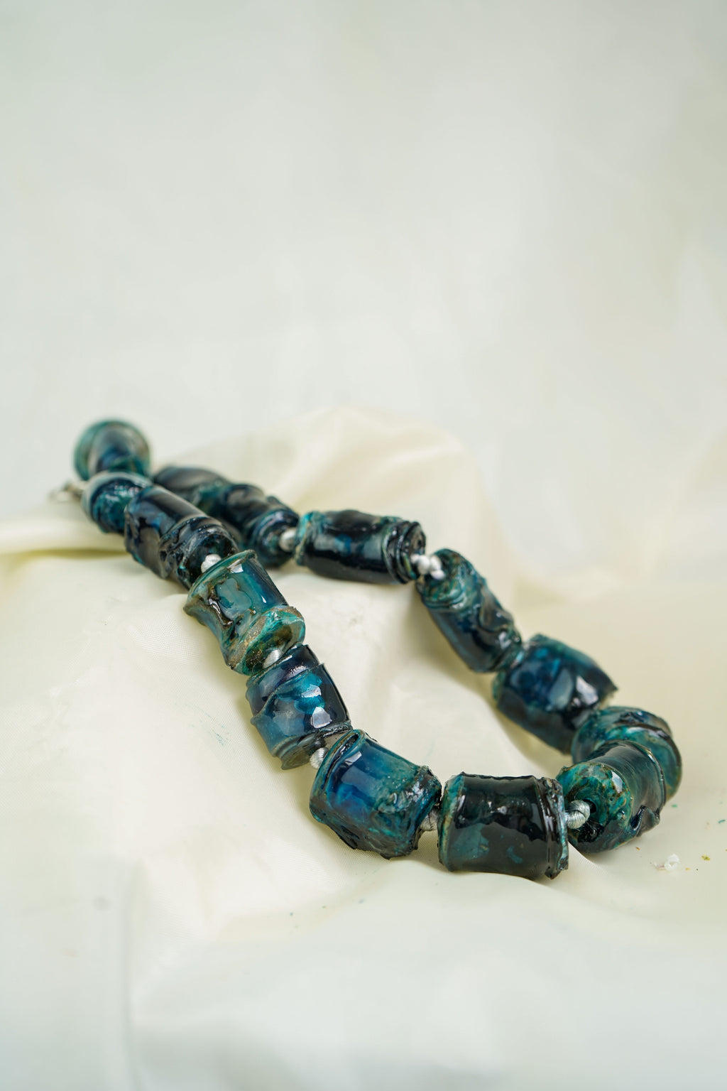 COLLAR ORUGA PERLONES