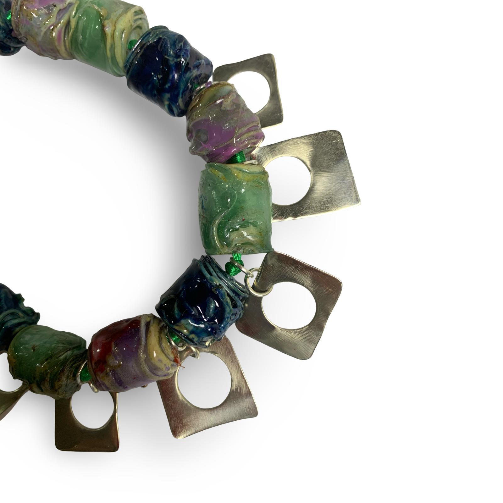 COLLAR ORUGA VERANO LAVANDA